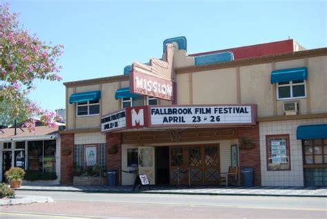 fallbrook theater movies